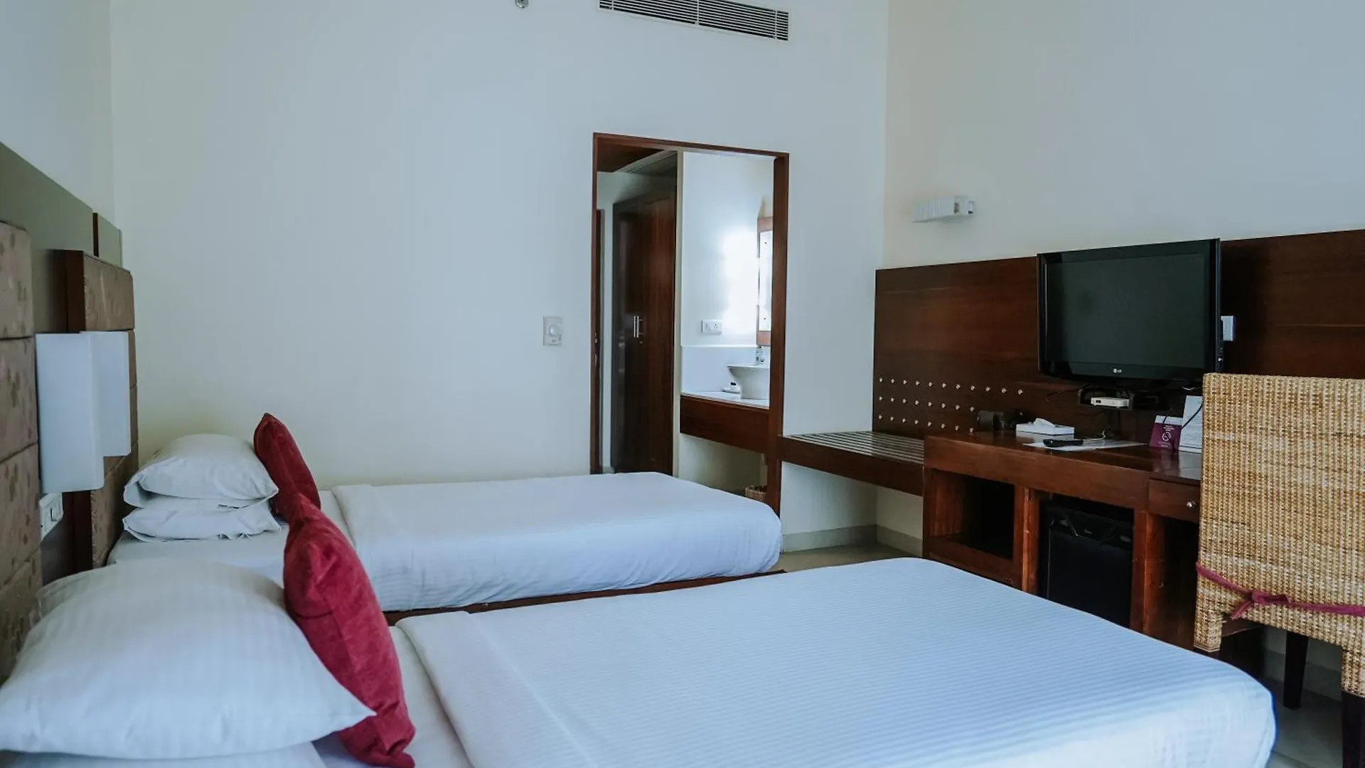 Hotel Devaragam By K P Namboodiri'S Guruvayur 3*,  India